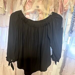 Black off the shoulder top from Express. Size medium EUC